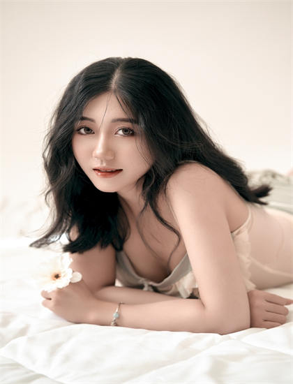 七彩飘香的文化批评：衍生的产品开发与产业链 认识艺术的文化教育功能