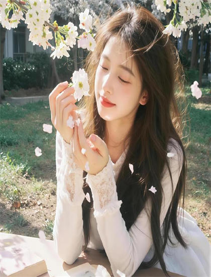 影视技术：《一曲难忘》的摄影技术 艺术与技术的完美融合 为观众带来全新视觉体验